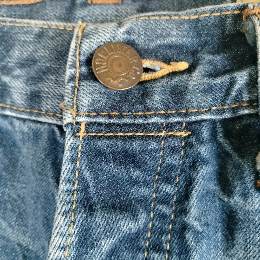 Hollister Denim Shorts Size 30 Button‎ Fly Distressed Cut Off Jorts Y2K